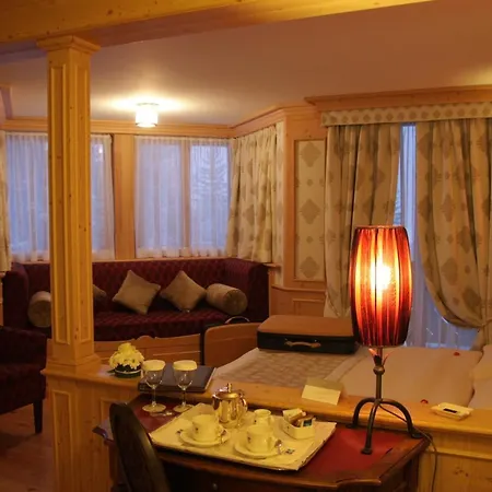 Cristal Palace Hotel