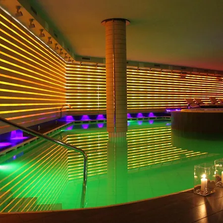 Hotel Cristal Palace Madonna